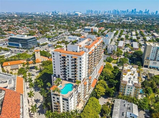 Photo - 888 Douglas Rd Unidad 888 S Douglas Rd # 807