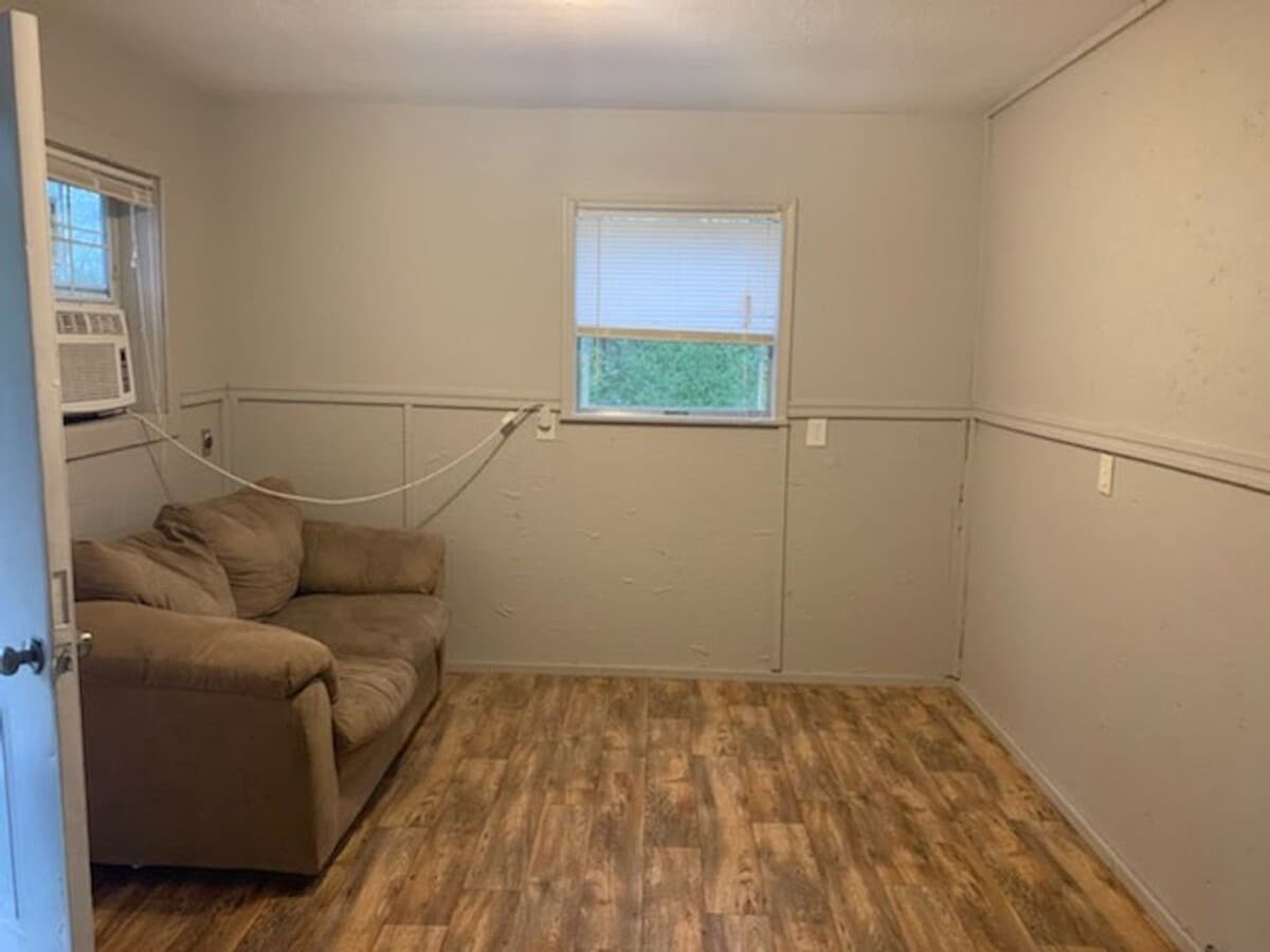 Photo - One Bedroom Efficiency