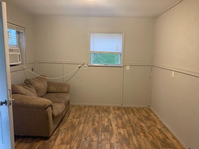 Photo - One Bedroom Efficiency