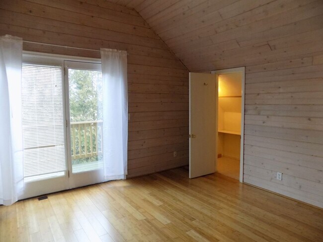 1853 St Francis Ct Unit 02