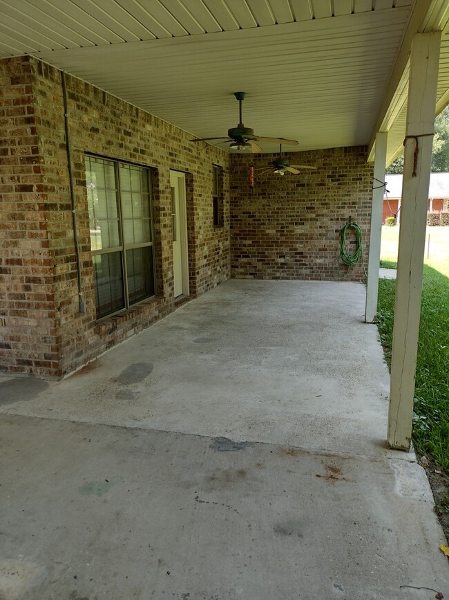 Photo - 243 Martin Luther King Jr St