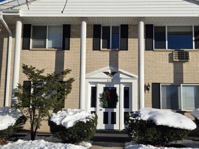 Photo - 2370 S 107th St Unit Apt. 8