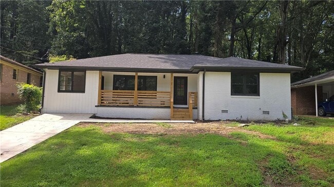 Building Photo - 2084 Snow Rd SW