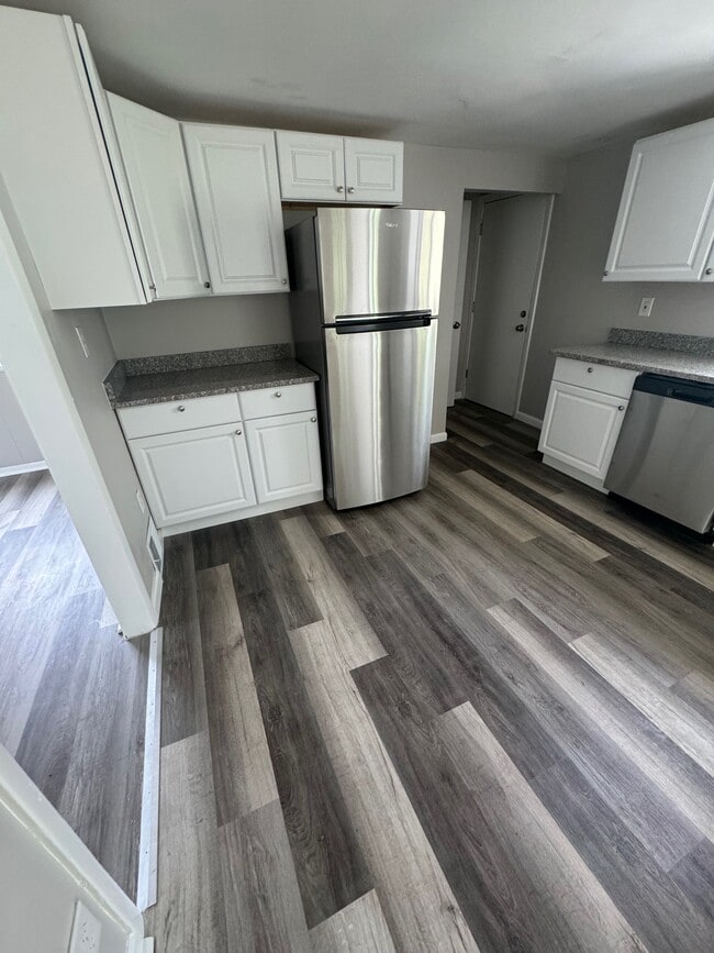 Photo - 7643 Fitzsimmons St