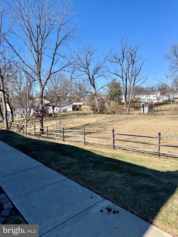 Photo - 22 Fitzwatertown Rd