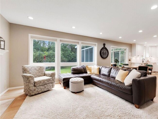 Photo - Spacious Like-New 2-Story with Office, Fireplace, Sunroom, Gourmet Kitchen & More!