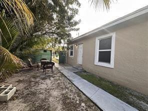 Photo - 728 SW 6th St