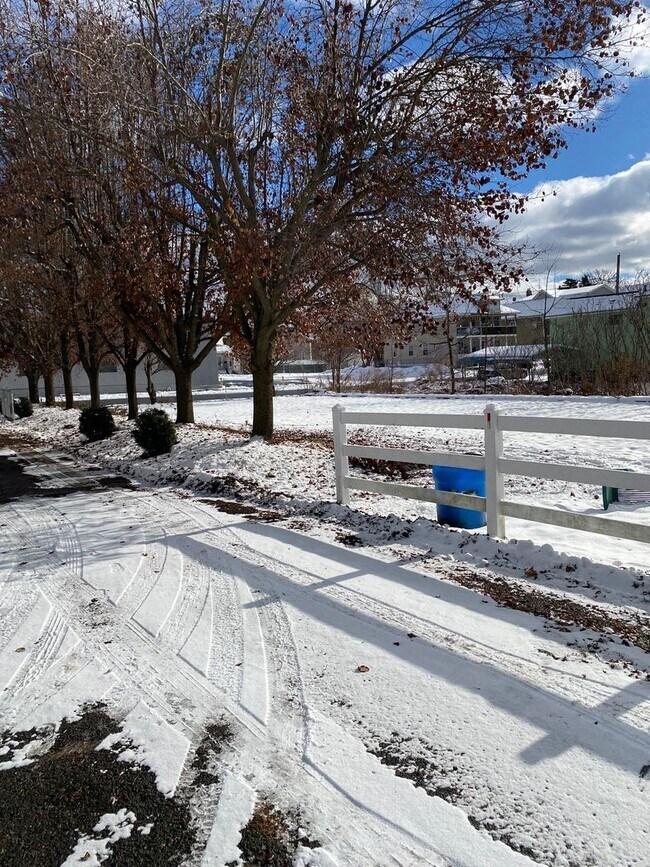 Photo - 406-408 Railroad Ave Unit 406 Railroad Ave 2nd floor