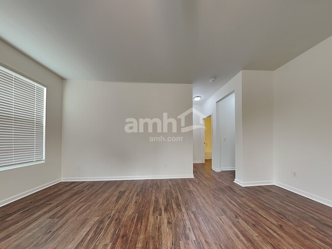 Photo - 5 Chadbrook Ct