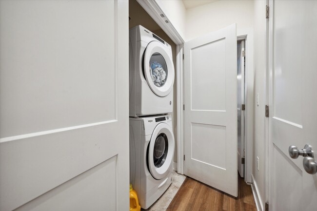 10-Unit 1.9 - 2122 N 17th St