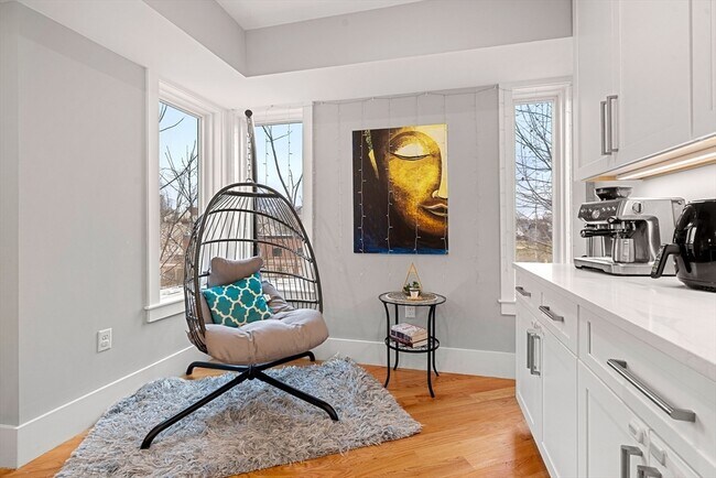 Photo - 150 Hancock St Unidad 102