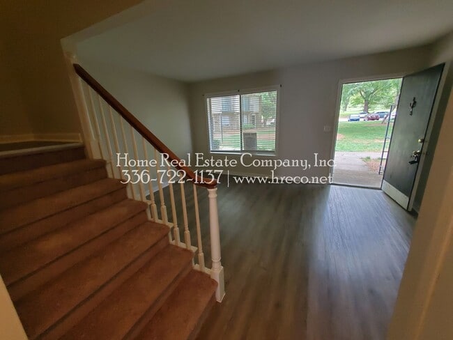 Photo - 1437 Brookwood Dr