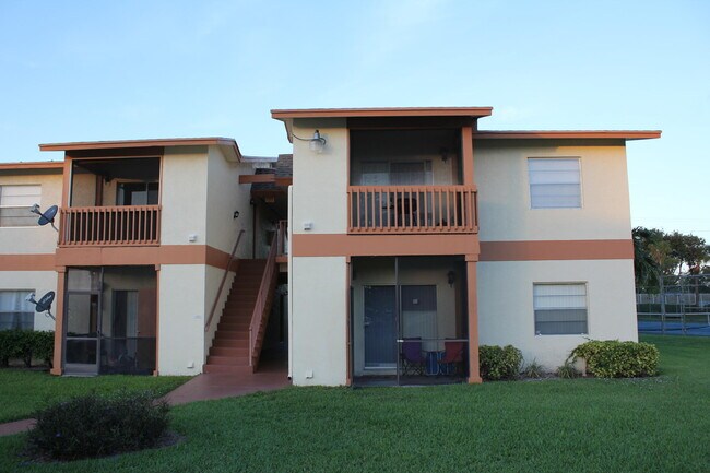 Building Photo - 1766 Abbey Rd Unit 207 Rental