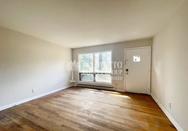 Photo - 2219 E Gate City Blvd