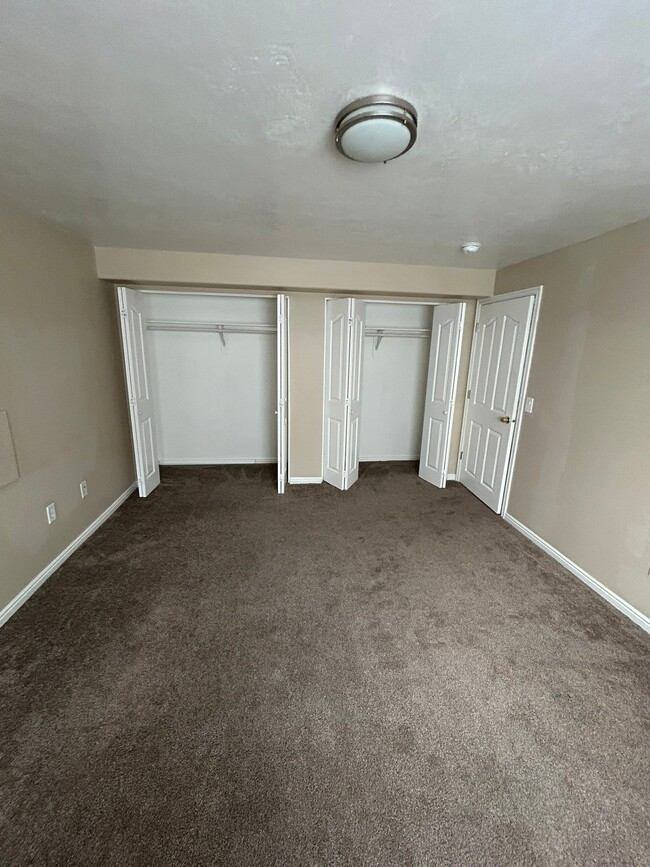 Photo - 10658 S Poplar Grv Dr