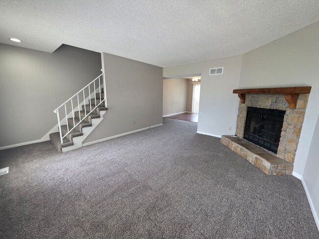 Photo - Spacious 2 Bedroom Quadplex with Garage