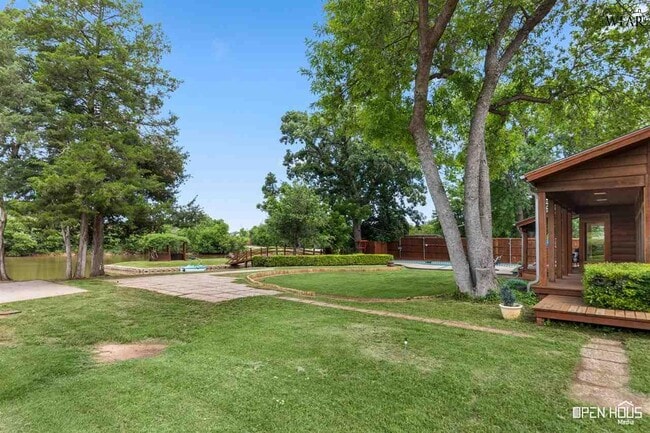 Photo - 4527 Shady Ln