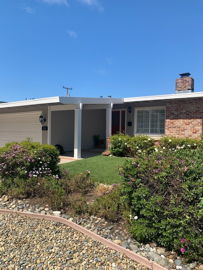 Photo - 2981 Crestmoor Dr