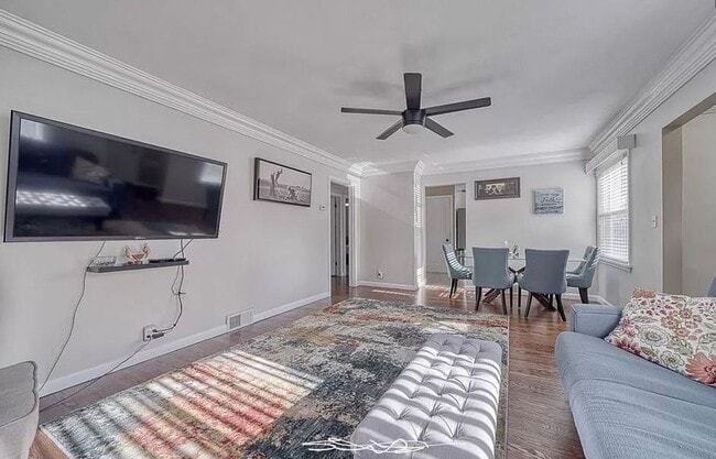243 N 2nd W Unidad 1 Upstairs