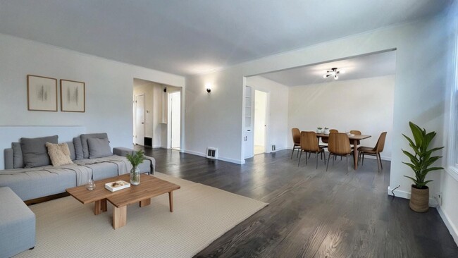 Photo - 11-13 Milton Unit 11 Milton