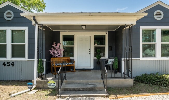 Photo - 454 Ohio Ave