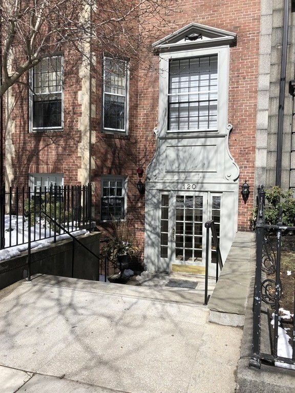 Photo - 120 Beacon St Unidad 1A Rental