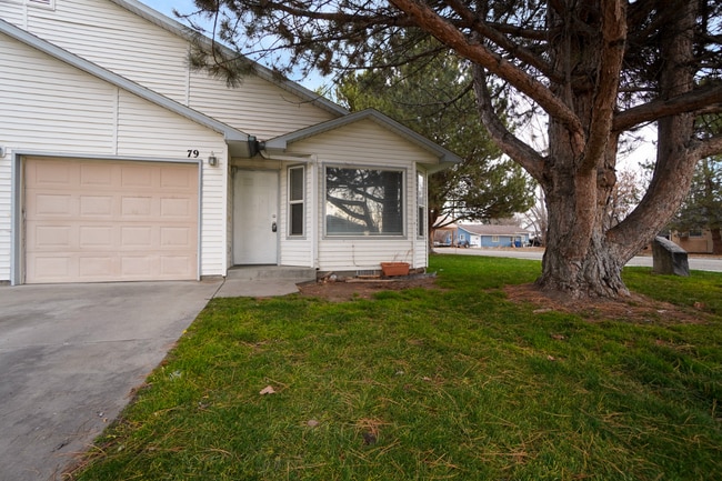 Photo - 79 E 2nd St N