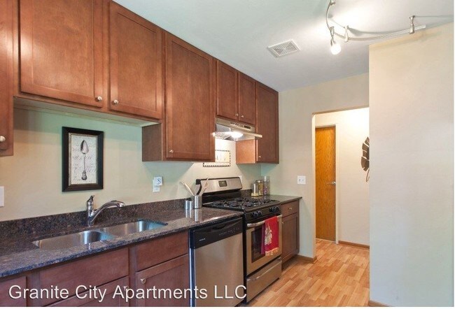 Photo - 3415 65th Ave N