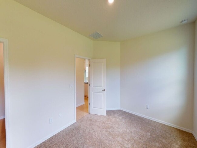 Photo - 351 San Filippo Dr SE