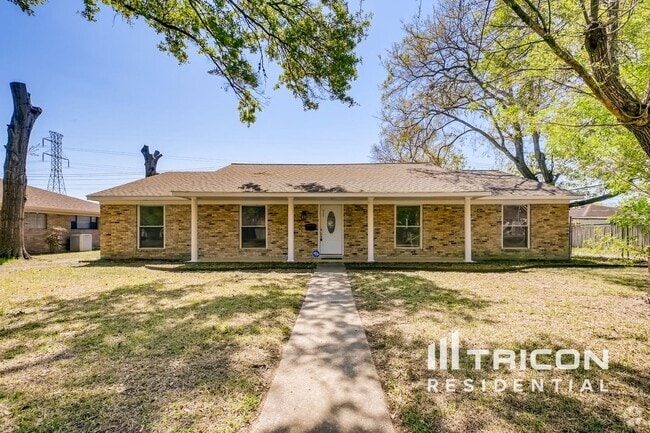 Building Photo - 8127 Twin Hills Dr Rental