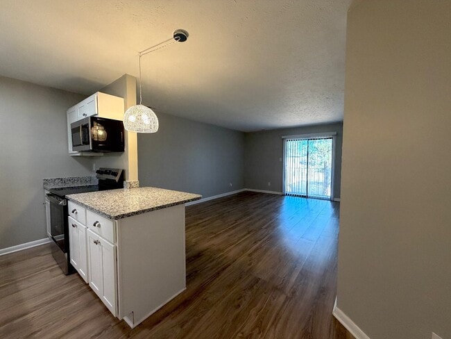 Photo - 1128 Southwood Dr