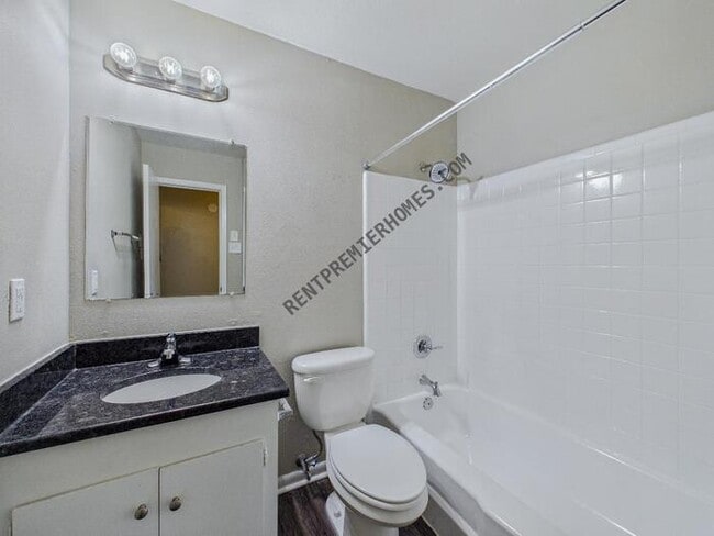 Photo - 29 Rosewood Dr