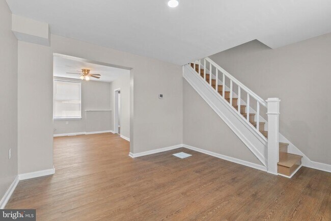 Photo - 3427 Ravenwood Ave