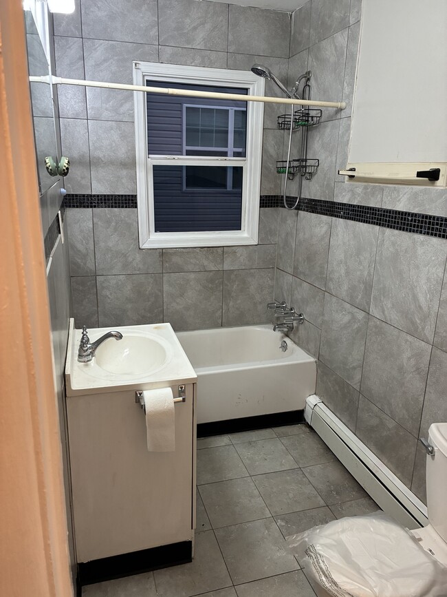 Photo - 722 Woodlawn Ave