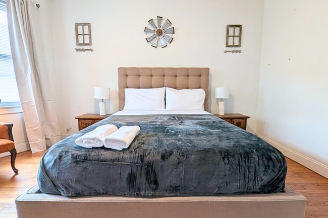 Photo - 108 Gotthart St