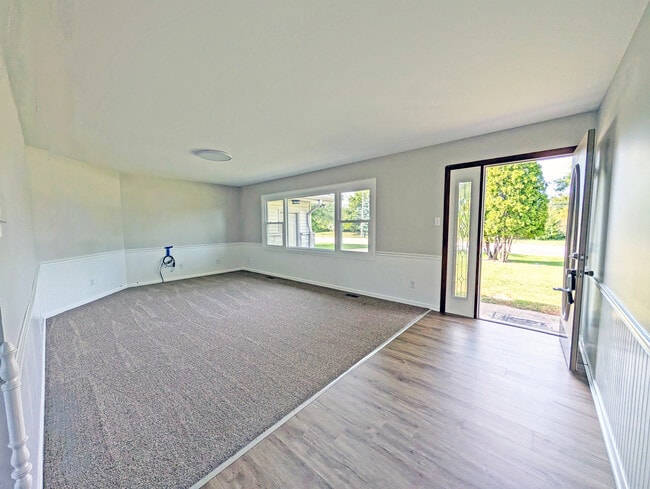 Photo - 23209 W Mound Rd