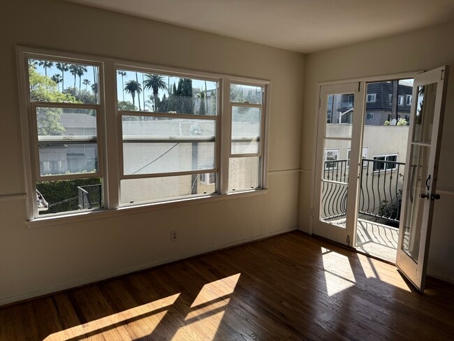 Photo - 408 N Doheny Dr Unidad #6