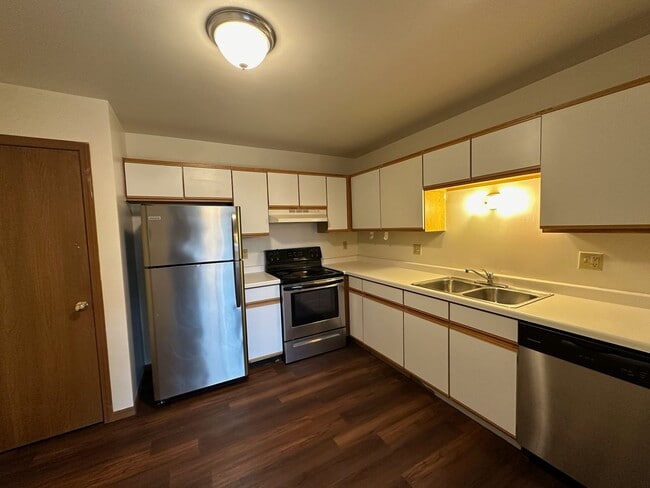 Photo - Anthos at DeKalb