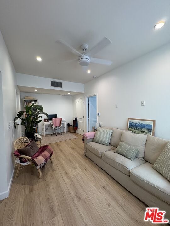 Photo - 816 N McCadden Pl