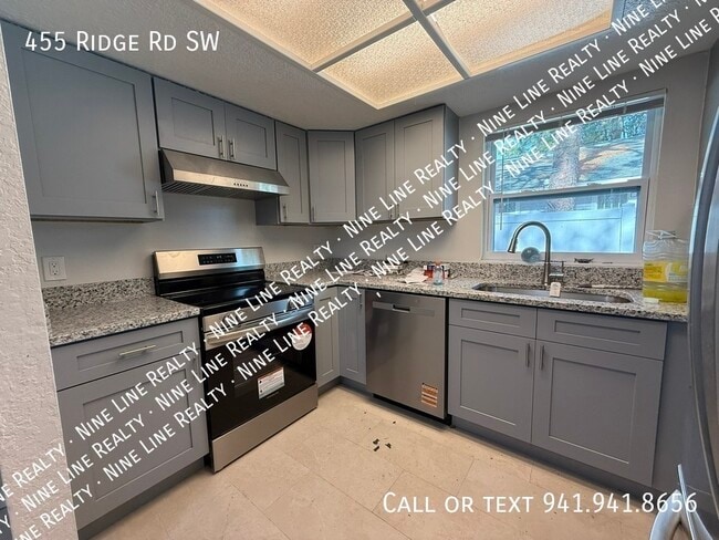 Photo - 455 Ridge Rd SW