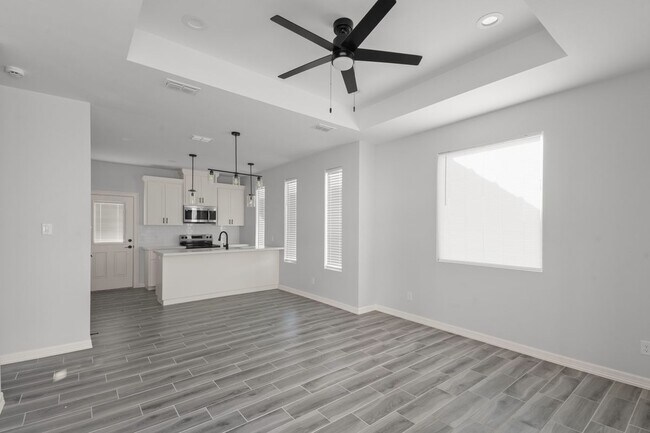 Photo - 408 N Onyx Ave