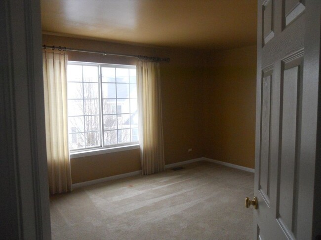 Photo - 524 E Knox St