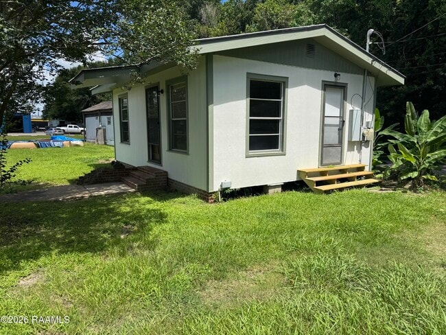 Building Photo - 206 Guilbeau Rd