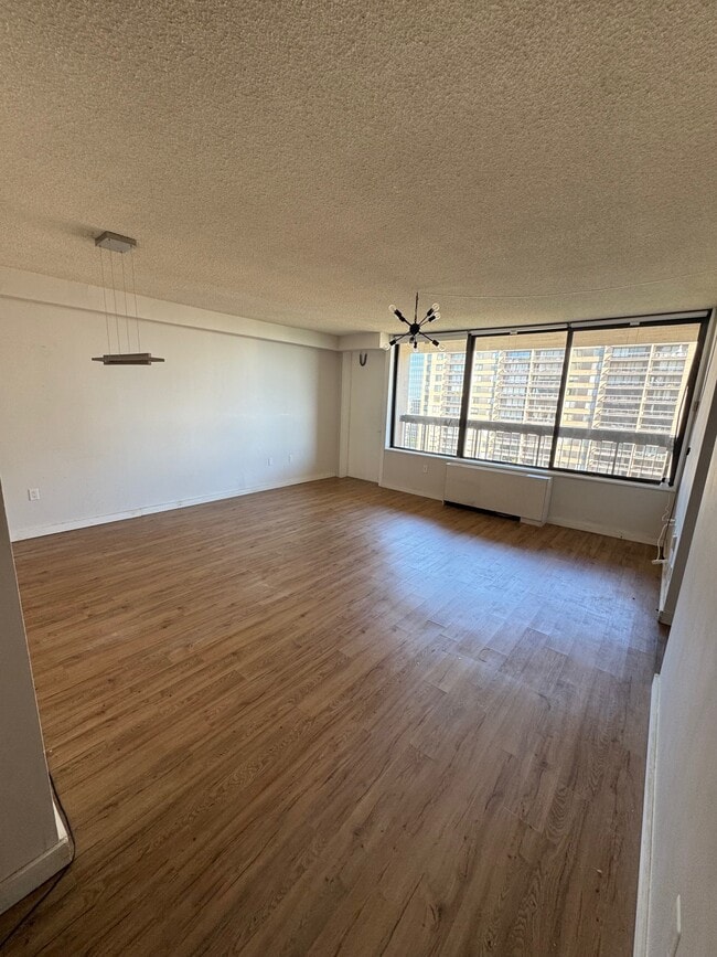 Building Photo - 3705 S George Mason Dr Unit 2018S