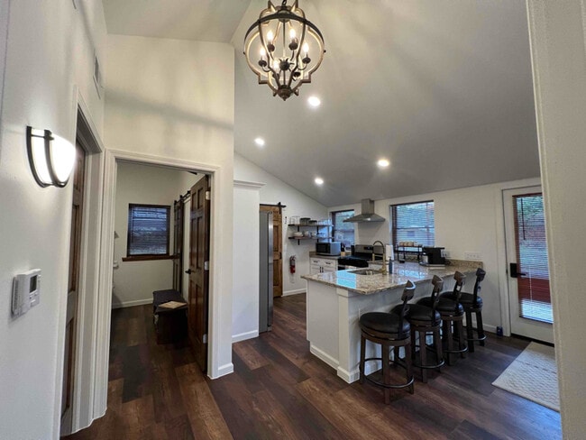 Photo - 358 Petroleum Center Rd