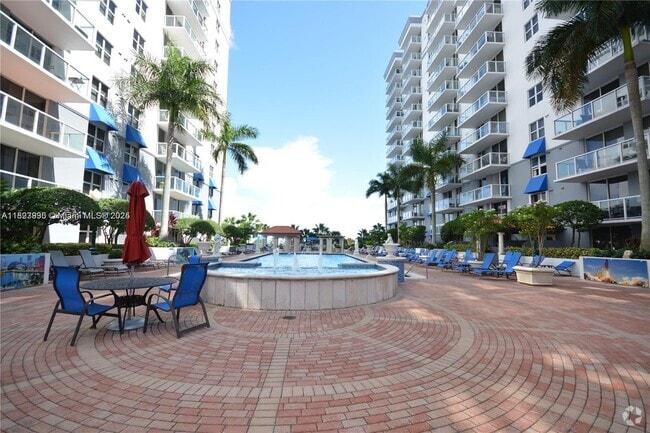 Building Photo - 5099 NW 7th St Unit 205 Rental
