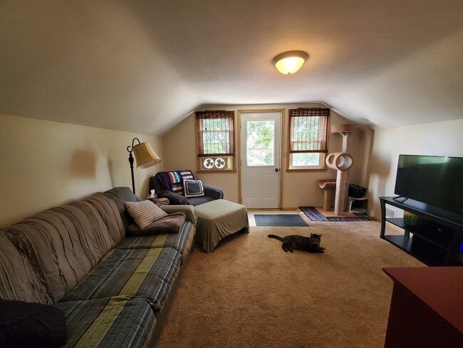 Photo - 215 13th St S Unit B