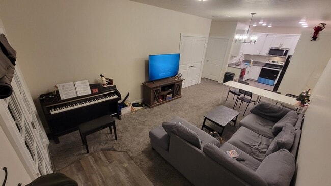 Living room furnished - 143 W 1525 N Unit MBR1