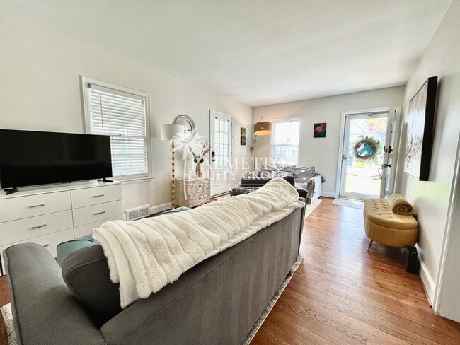 Photo - 1132 W Northwood St