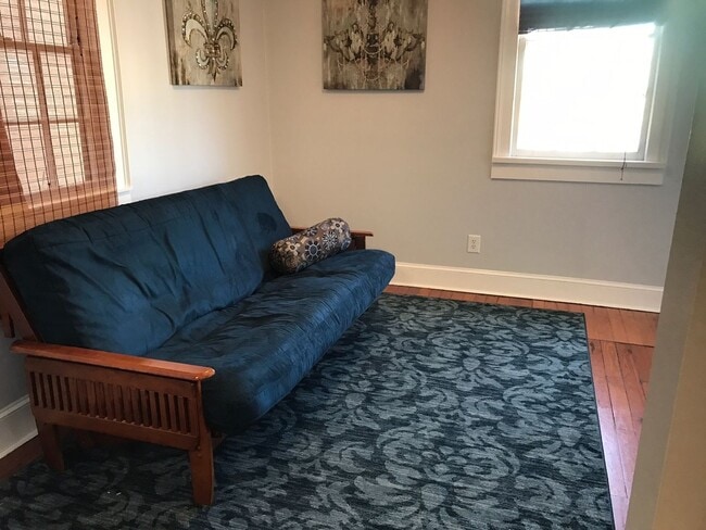 Photo - 1826 Burgundy St